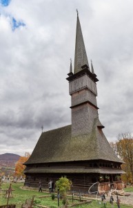Iglesia de los Santos Arcángeles de Șurdești