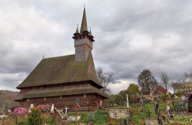 Basílica de San Nicolás en Budești Josani